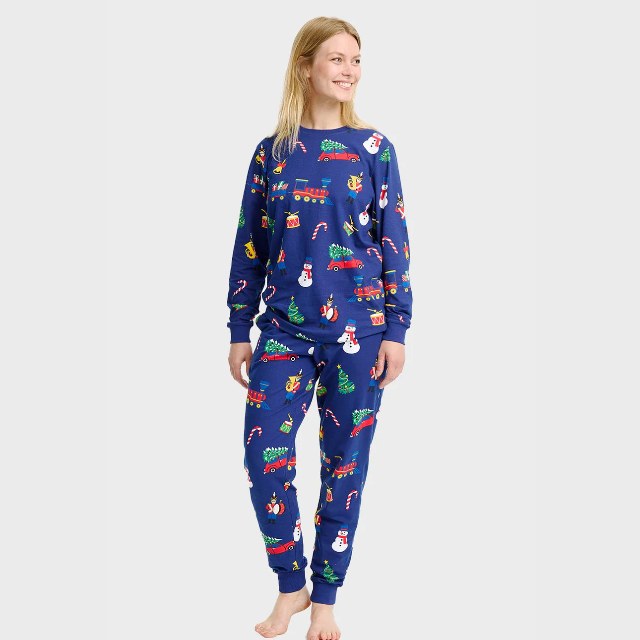 christmas-toys-pyjamas-women4